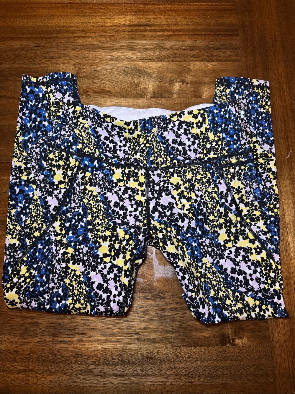 Sweaty Betty Floral Print Leggings in Blue, Yellow, Black
